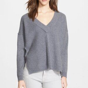Frame Cashmere V-neck Sweater